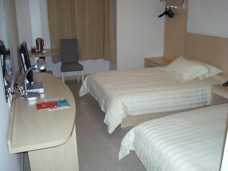 Jingjiang Inn South Pudong Road Tangqiao Шанхай Екстериор снимка